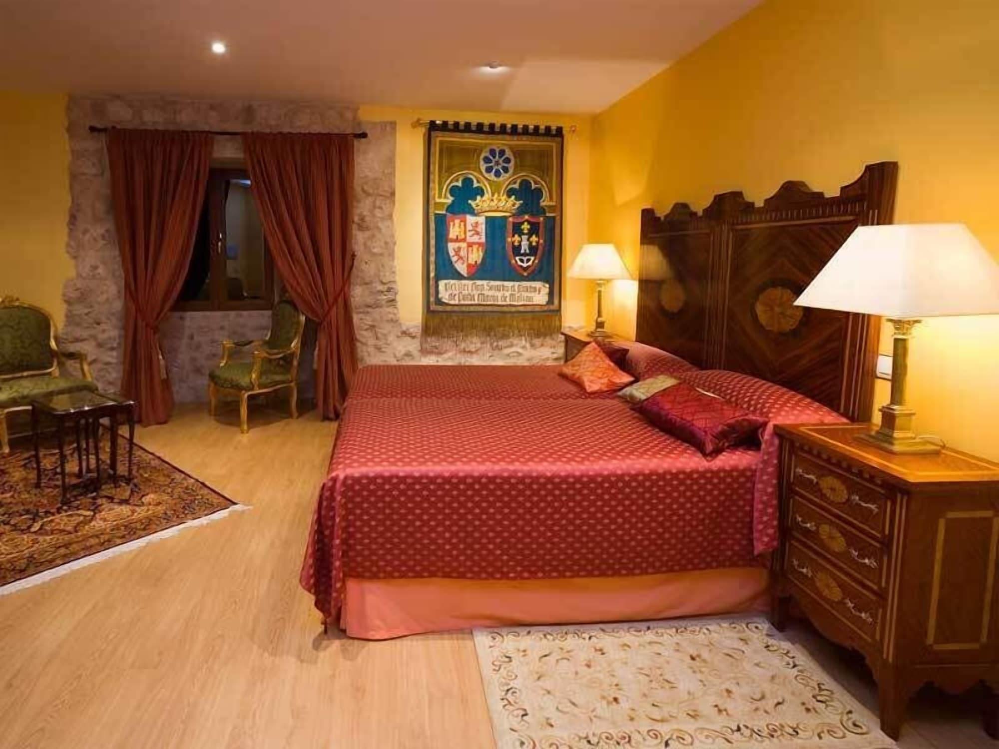 Residencia Real Del Castillo De Curiel Curiel de Duero Zewnętrze zdjęcie