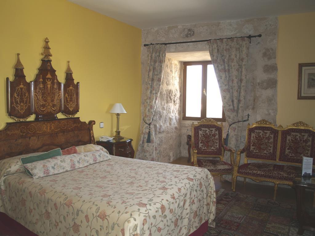 Residencia Real Del Castillo De Curiel Curiel de Duero Zewnętrze zdjęcie
