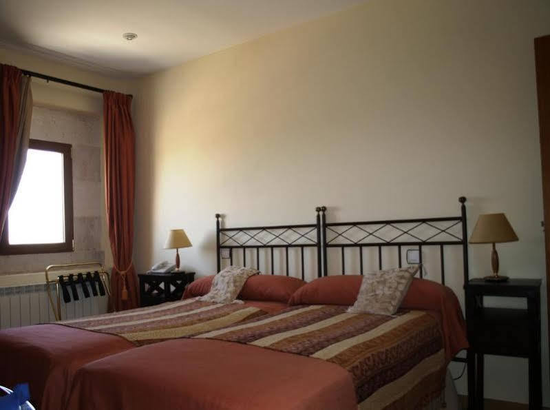 Residencia Real Del Castillo De Curiel Curiel de Duero Zewnętrze zdjęcie