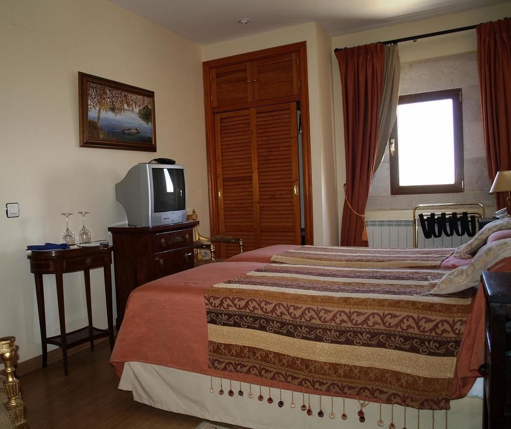 Residencia Real Del Castillo De Curiel Curiel de Duero Zewnętrze zdjęcie